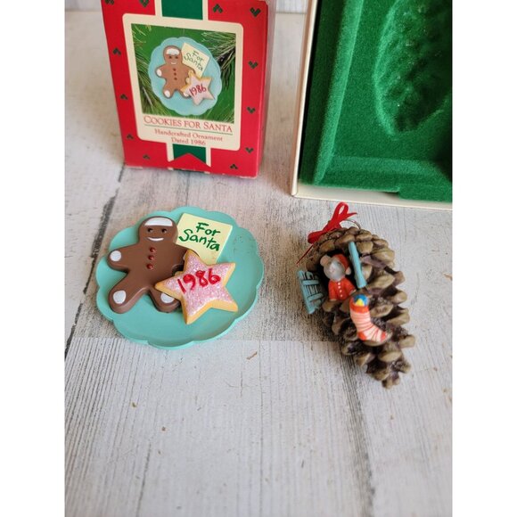 Hallmark vintage gingerbread man plate pine cone ornament Xmas set - Picture 1 of 7
